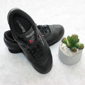 Reebok Classic Women's Black Sz 7.5M Sneakers